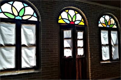 تصویر ۱ - اقامتگاه بوم‌گردی عمارت آینه خانه(واحد5) در  ورزنه
