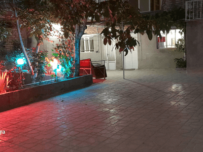 تصویر ۱ - خانه مسافر گل در  سمیرم