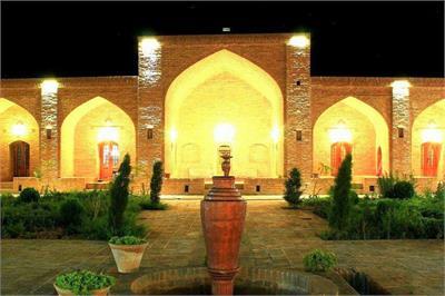 تصویر ۱ - اقامتگاه بوم‌گردی شاه عباسی(حجره ۱) در  گرمسار