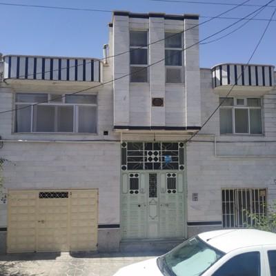 تصویر ۱ - خانه ویلایی سبز در  اسکو