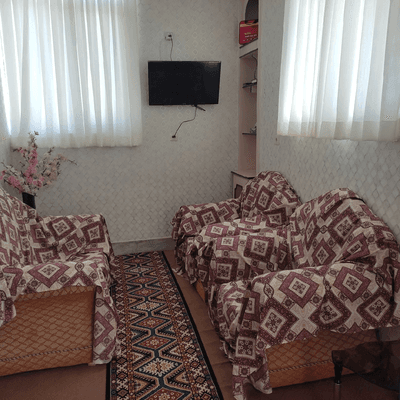 تصویر ۱ - خانه سبز در  نائین