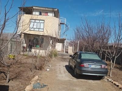 تصویر ۱ - خانه درمیان  در  دورود