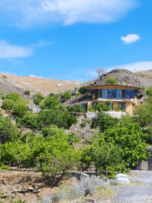 تصویر ۱ - خانه ویلایی سپهر و سهیل با پینگ پنگ در  باغ بهادران