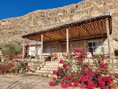 تصویر ۱ - روستایی و عشایری تنگ چوگان در  کازرون
