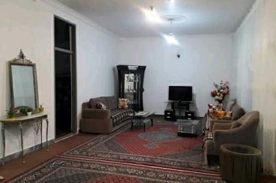 تصویر ۱ - خانه آبی آسمانی در  جلفا