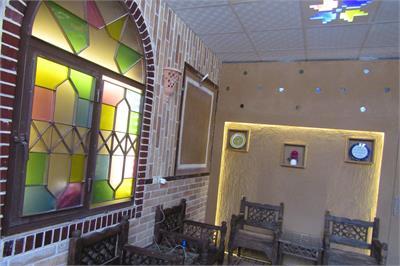 تصویر ۱ - خانه دربست  سنتی  زیبا در  میبد