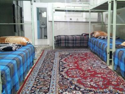 تصویر ۱ - هاستل ازناو در  ملایر