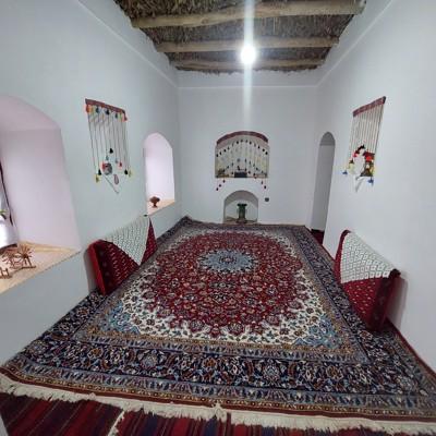 تصویر ۱ - اقامتگاه بوم‌گردی زرشکده افین (اتاق 3) در  زیرکوه