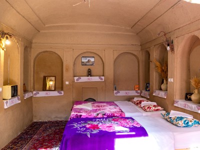 تصویر ۱ - اقامتگاه بوم‌گردی کُروشک(اتاق لادریا) در  ایزدخواست