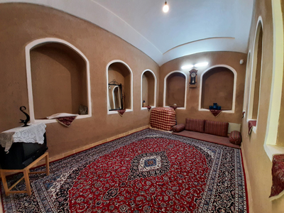 تصویر ۱ - اقامتگاه بوم‌گردی شیرعلی (اتاق کاه گلی) در  نطنز