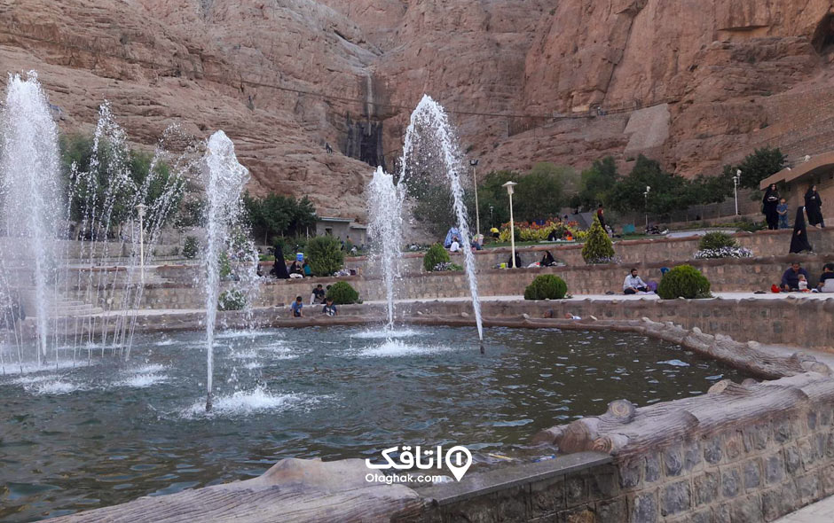 جاذبه گردشگری چشمه و آبشار لادر