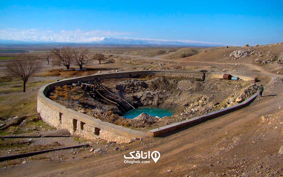 قلعه چشمه گیلاس یکی از جاذبه های گردشگری چناران
