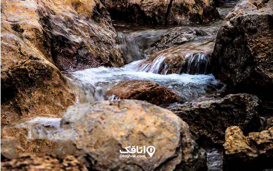چشمه غربالبیز یکی از جاهای دیدنی مهریز