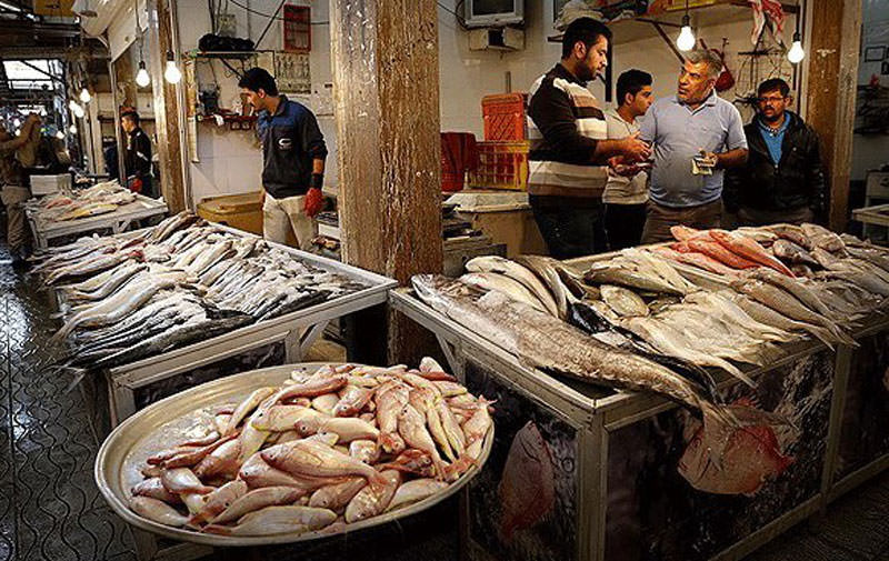 بازار ماهی فروشان بندر گناوه