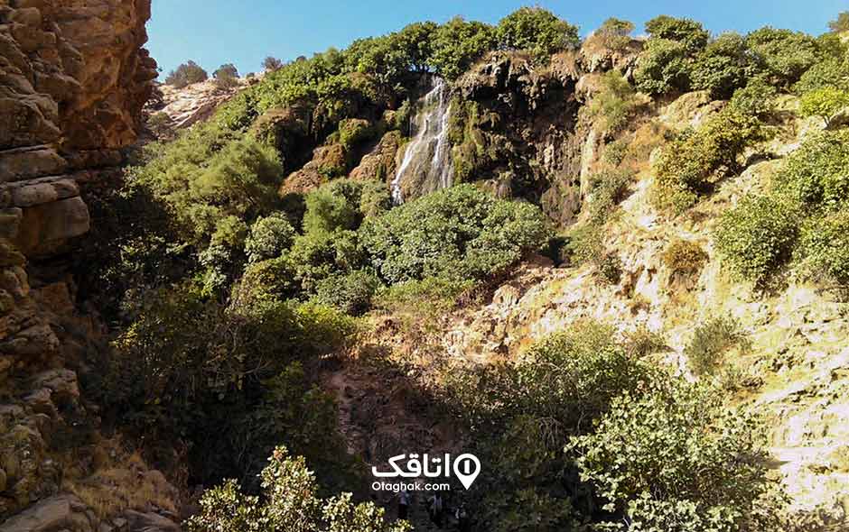 آبشار تختان یکی از جاهای دیدنی آبدانان