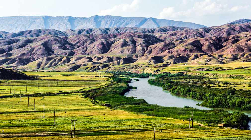 آشنایی با جاذبه های گردشگری دره شهر