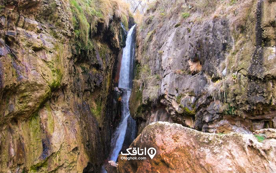 آبشار گل آخور یکی از جاذبه های گردشگری ورزقان