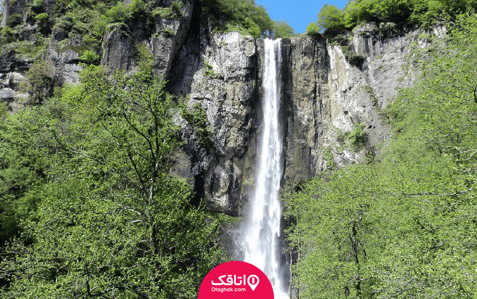 آبشار لاتون