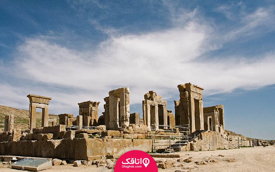 کاخ آپادانا