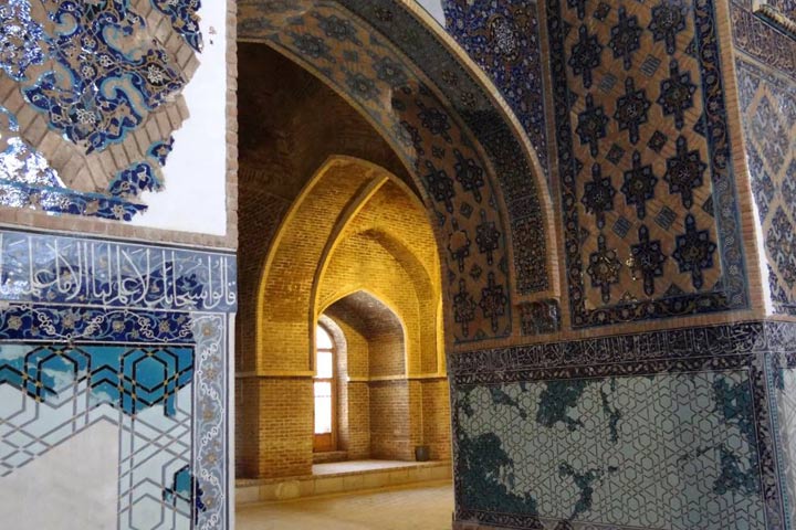 تاریخچه مسجد کبود