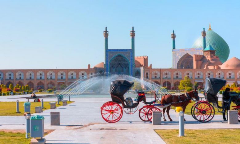 بهترین زمان سفر به اصفهان | نصف جهان را ببینیم