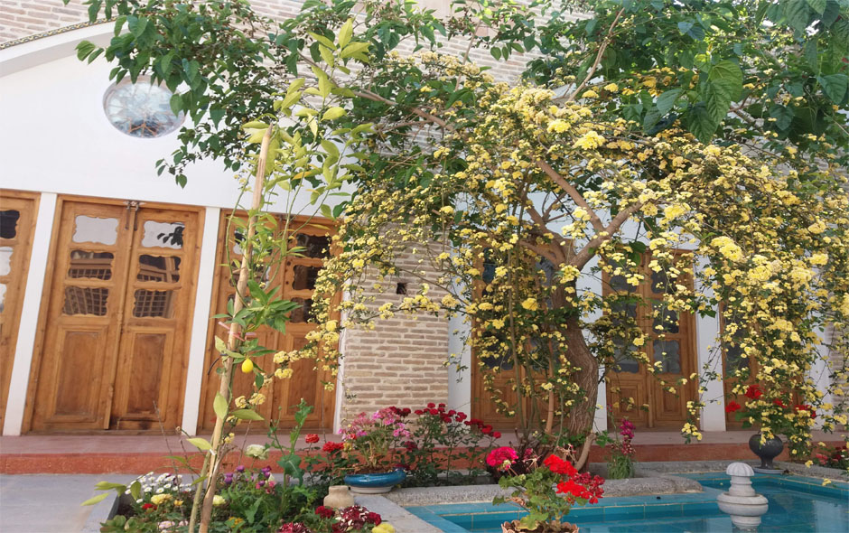 اقامتگاه بومگردی سه کنجی