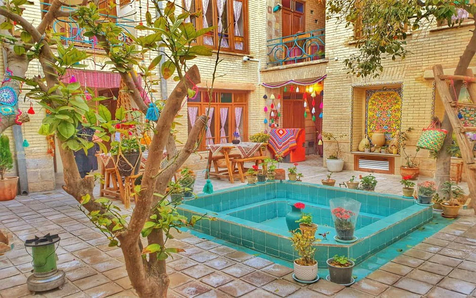 اقامتگاه بومگردی ماه سلطان