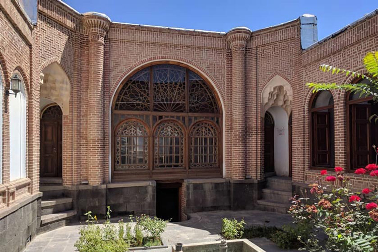 خانه تاریخی ارشادی