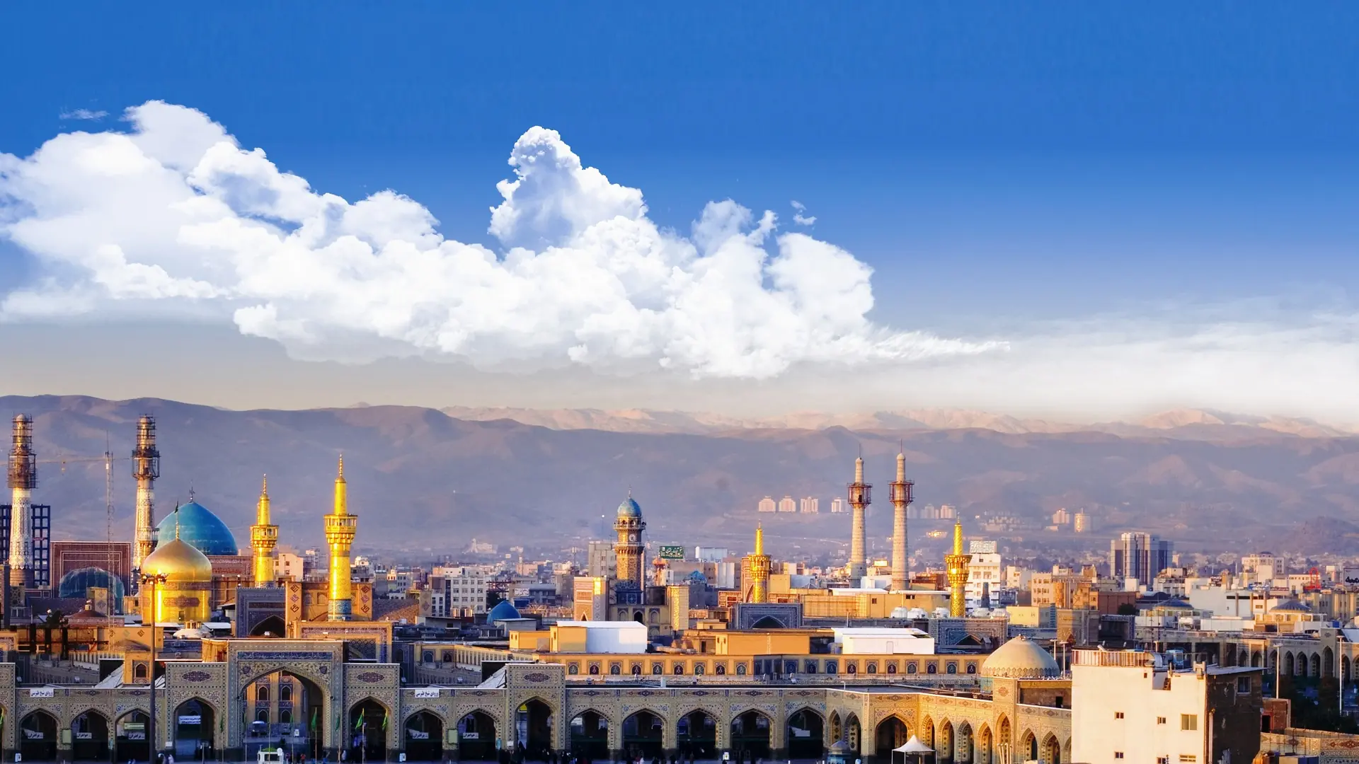 مشهد بهترین شهرهای ایران برای خرید کردن