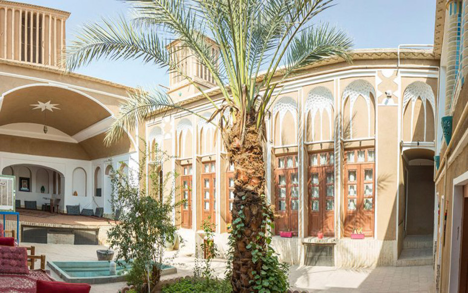 اقامتگاه بومگردی طارونه