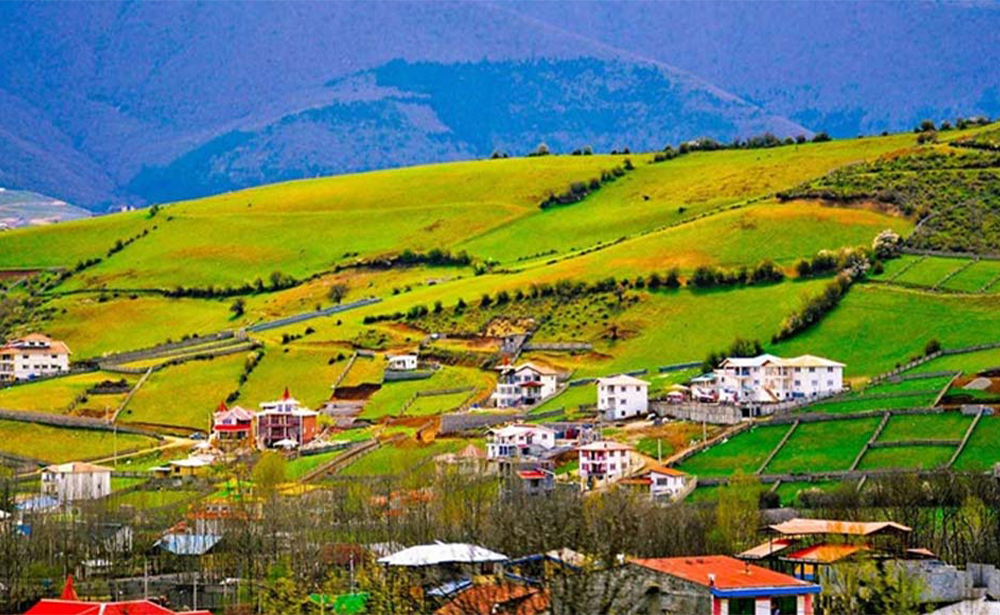 کلاردشت یکی از شهرهای استان مازندران است که حدود ۵۰ کیلومتر با شهر چالوس فاصله دارد.