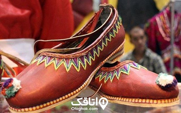 یک جفت کفش سنتی به نام چموش ، صنایع دستی فومن