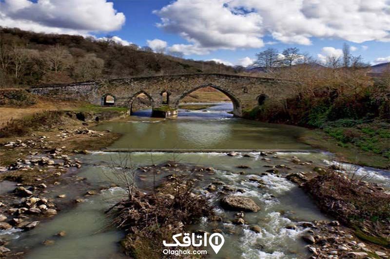 پل شاهپور از جاهای دیدنی شیرگاه