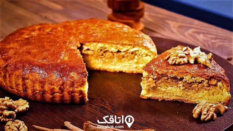 نوعی نان محلی قطور شبیه به کیک له نام نان گاتا