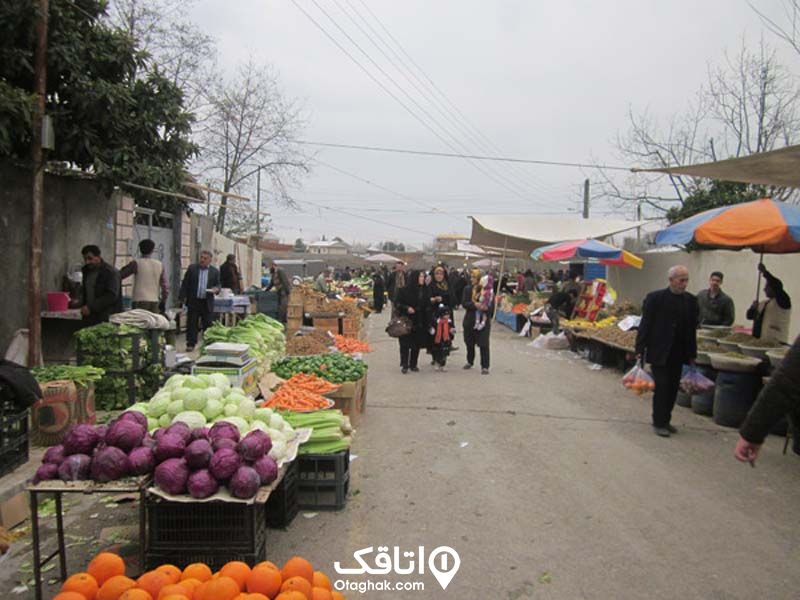 بازار هفتگی ماسال و غرفه های میوه و سبزیجات