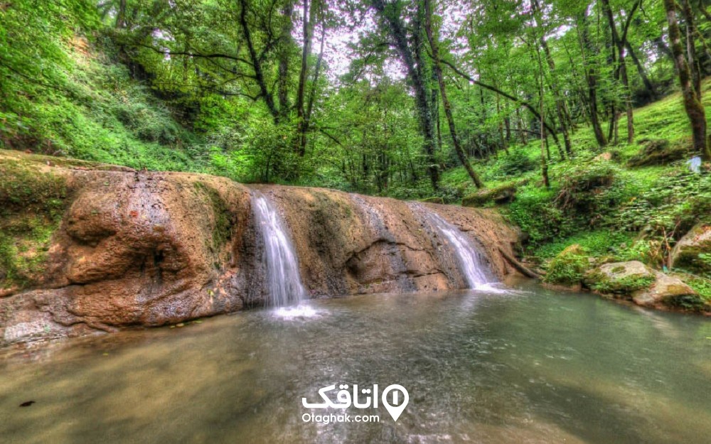 آبشاری زیبا در پارک جنگلی بابل کنار