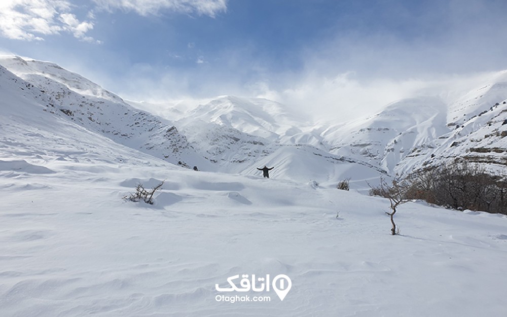 روستای ایگل در برف زمستان