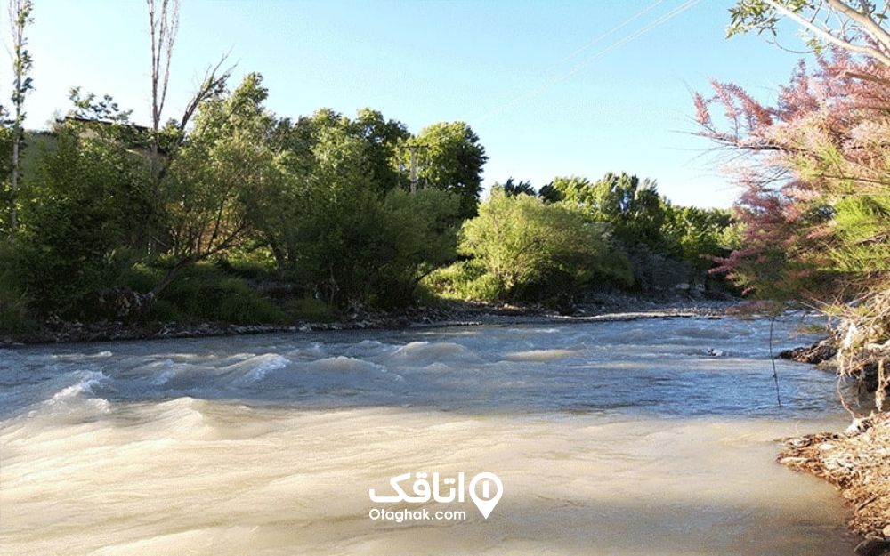 رودخانه ای در روستای کردان
