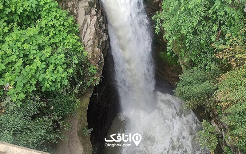 اقامت در کنار آبشار ویسادار