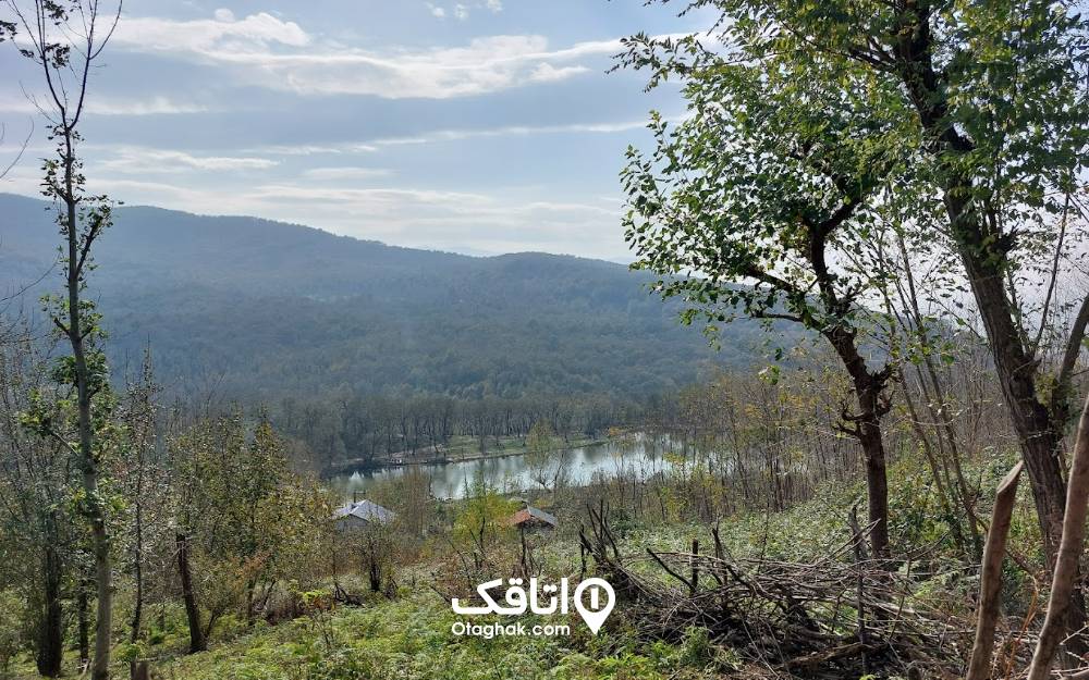 دریاچه عروس در فصل پاییز