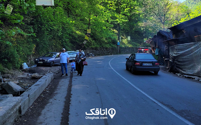 مسیر دسترسی به آبشار آب پری