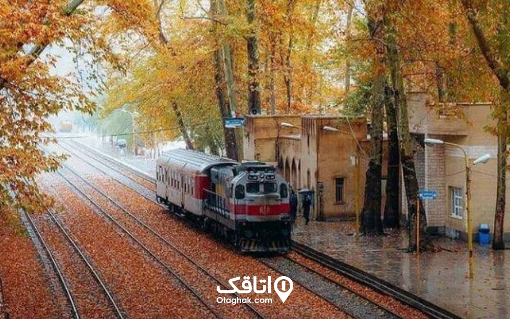 ایستگاه زیبای بیشه در مسیر ریلی تهران به دورود
