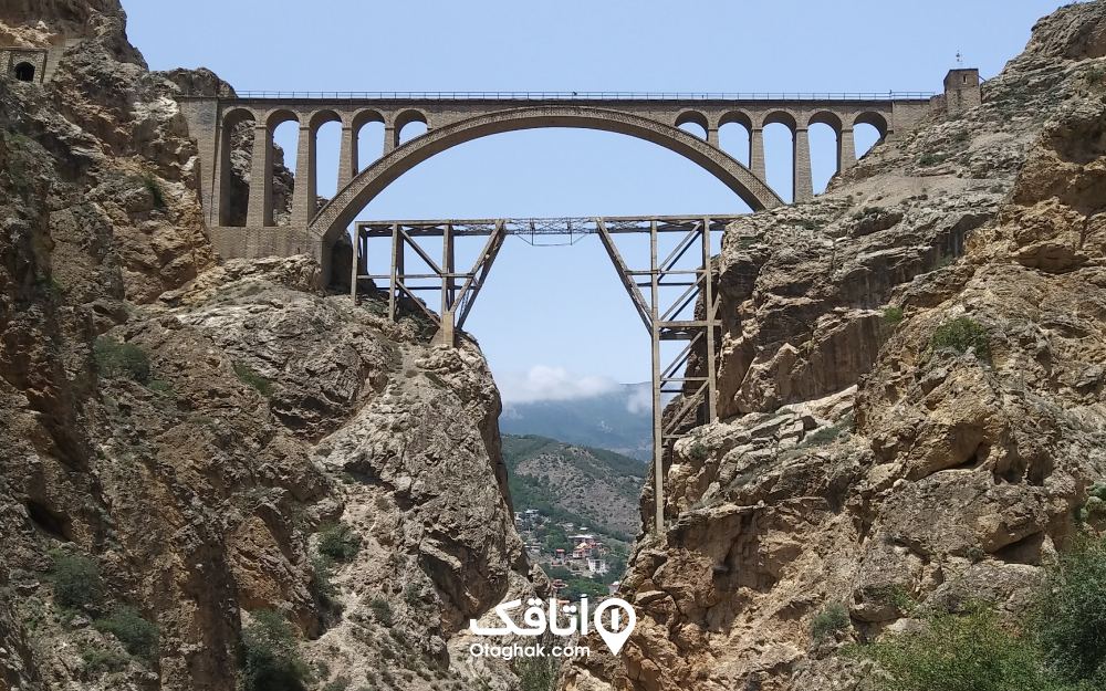 پل زیبای ورسک و سه ریل موازی معروف به سه خط طلا