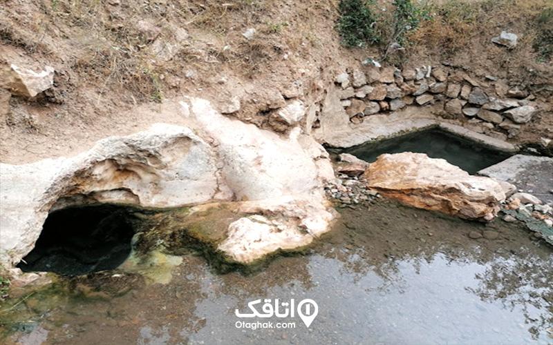 آبگرم لویه واقع در روستا لویه