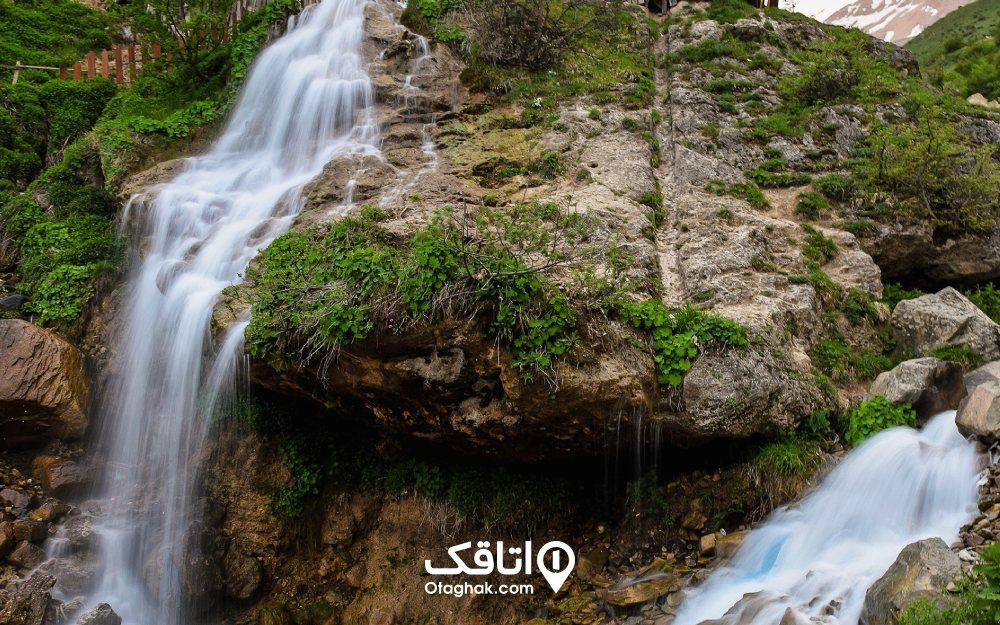 منظره خیره‌کننده یکی از زیباترین آبشارهای جواهرده