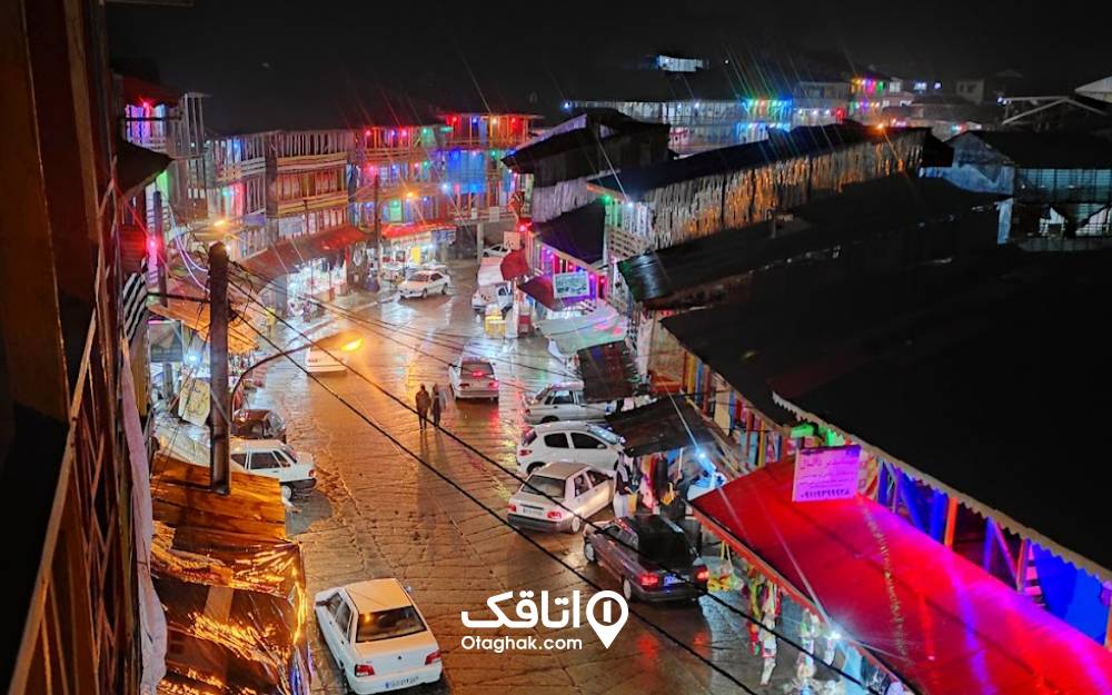 بازار سرزنده امام زاده ابراهیم در شب