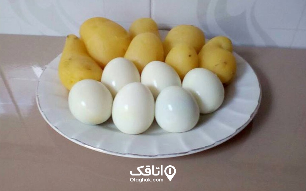 سیب‌زمینی و تخم‌مرغ انتخابی راحت و خوشمزه در لیست غذاهای پیشنهادی برای سفر