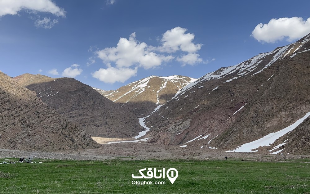 نمایی باز از دشت هویج تهران