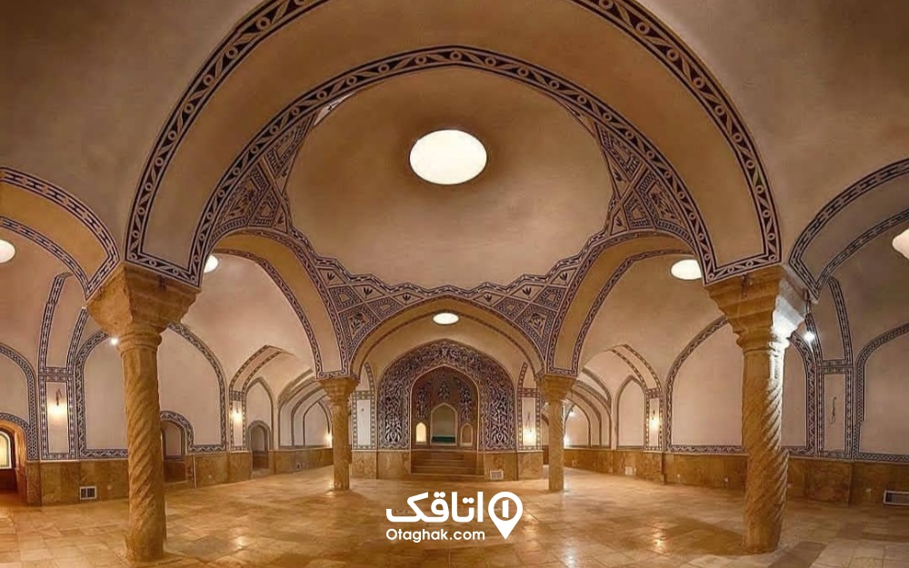 نمایی از معماری داخلی مسجد حاج شهبازخان کرمانشاه