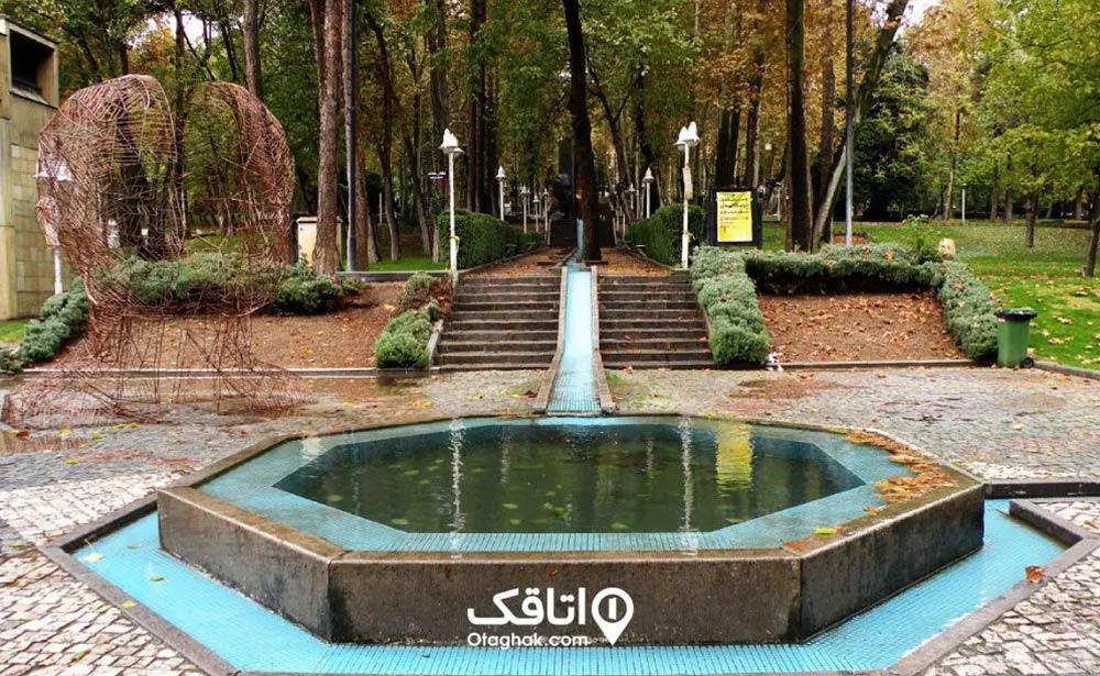 محوطه باغ فرهنگسرای نیاوران